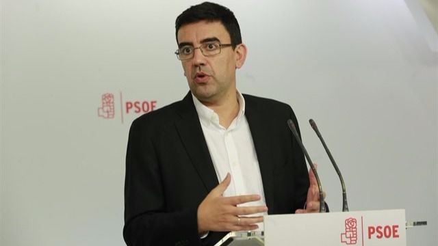 El PSOE critica el nuevo Gobierno: No lo ve 'cualificado' para el diálogo