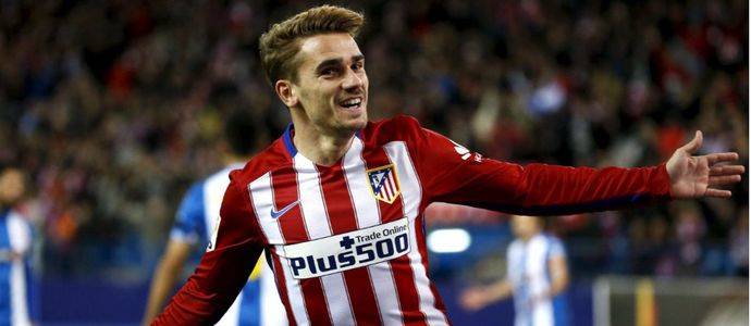 Griezman salva al Atlético que se aleja del Madrid