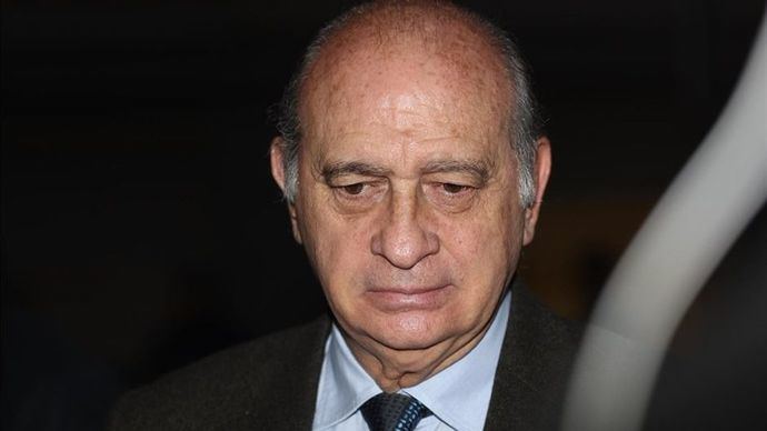 Fernández Díaz en la UCI por empeorar su estado de salud tras el infarto