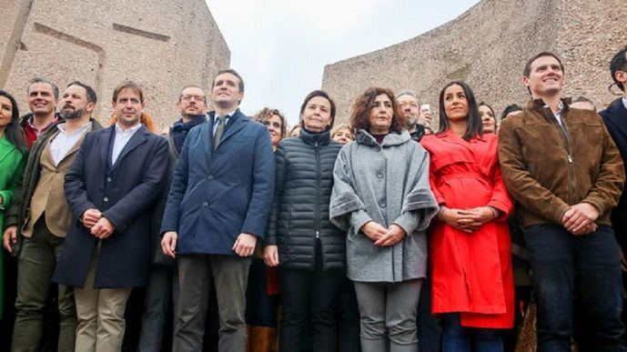 Fracasan Casado y Rivera frente a Sánchez