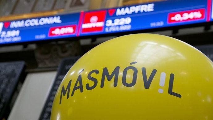 Trucos de directivos en MasMóvil: venden y compran acciones con el dividendo