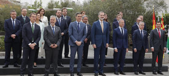 La inutil Conferencia de Presidentes en busca de una foto