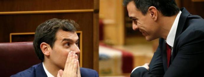Los abrazos rotos pueblan España