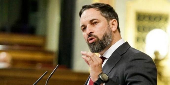 Santiago Abascal durante la moción de censura a Sánchez.