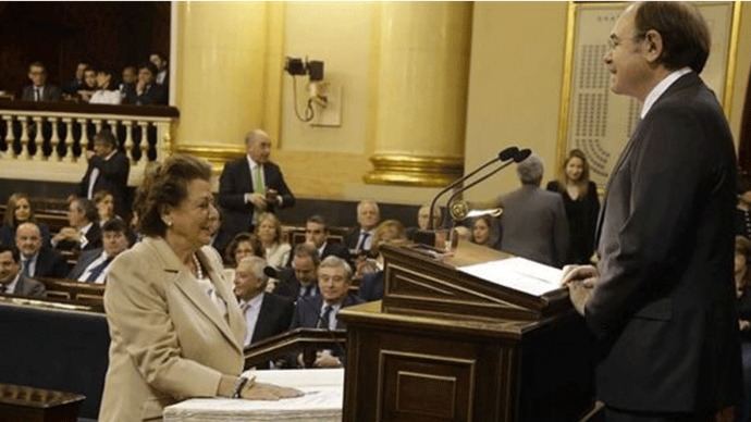 Barberá presenta los `papeles´para seguir de senadora en la XII Legislatura