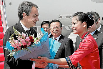 ZP: de enemigo a consejero áulico de Sánchez