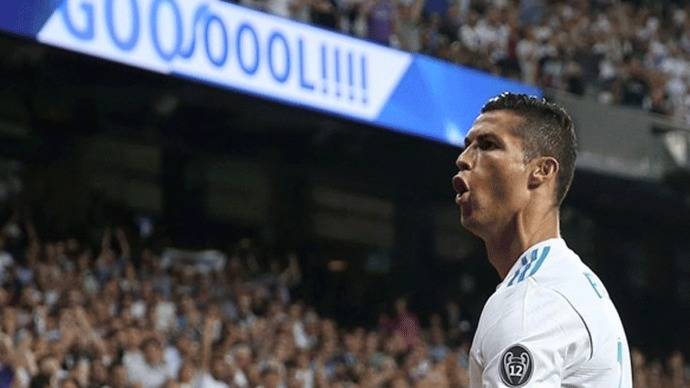 El doblete de Cristiano devuelve la tranquilidad al Bernabéu