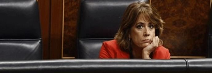 Cerco a Delgado: 'Es un zombi, es culpable, váyase'