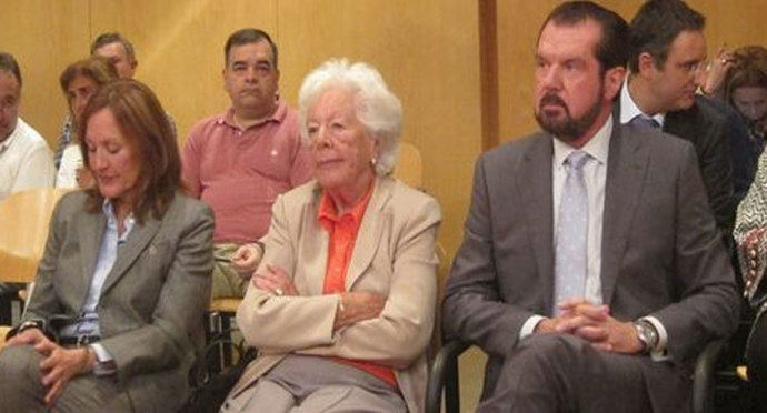Absueltos de un delito de insolvencia punible al padre, la abuela y la tía de la Reina Letizia