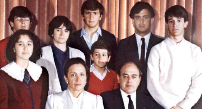 Jordi Pujol, Marta Ferrusola y sus siete hijos, todos imputados