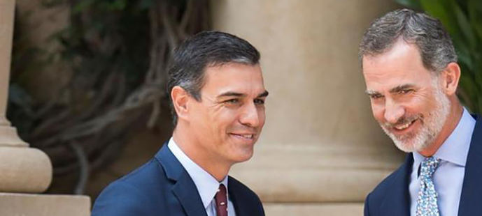 Felipe VI y Pedro Sánchez necesitan reinventarse para seguir vivos