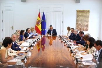 Bolaños asiste a reunión del Consejo de Seguridad Nacional sobre Ceuta