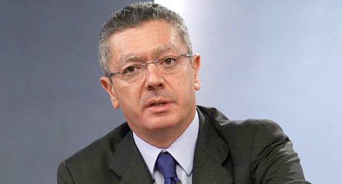 Gallardón en "números rojos": Hacienda le devuelve 2.359 € 