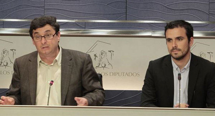 IU, de la mano con Ahora en Comun, ve 'absurdo' tener 'un ojo' en Podemos
