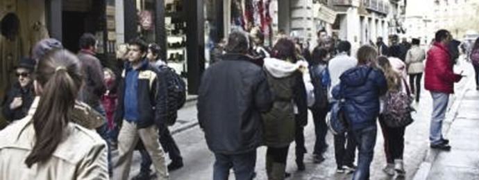 El 80% de los españoles, hartos de la situación política