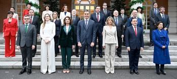 ¿Sánchez tiene prohibido dimitir a sus ministros?