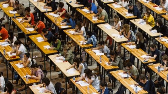 El Gobierno convoca 4.725 plazas, un 65 % más, para la Adminsitración General el Estado