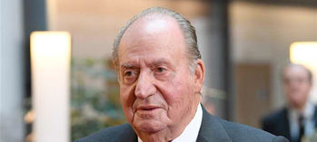 Un holograma llamado Juan Carlos quiere regresar a su casa pero no le dejan