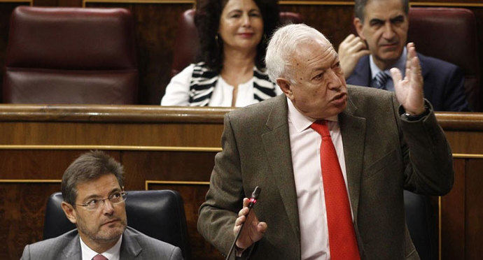 Margallo manda 'al psiquiatra' a un diputado de Convergencia