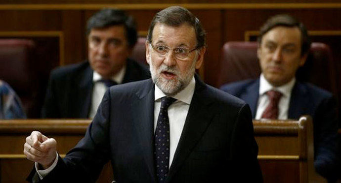 Rajoy acusa al líder del PSOE de dara poder a "grupos extremistas"