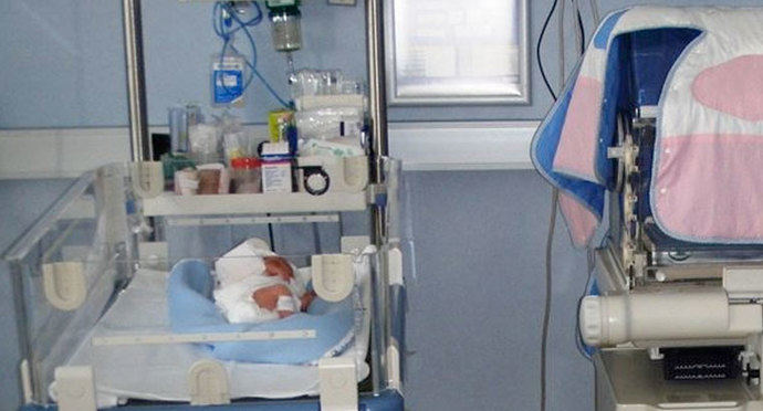 El PSOE reclama prestación por maternidad para todas las madres 