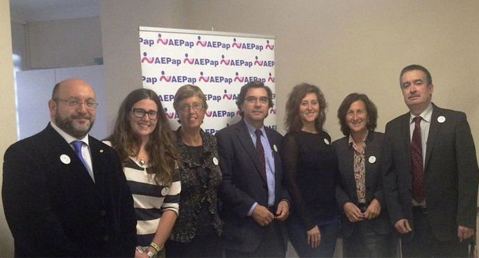 Médicos de familia piden paralizar la nueva gestión de bajas por enfermedad