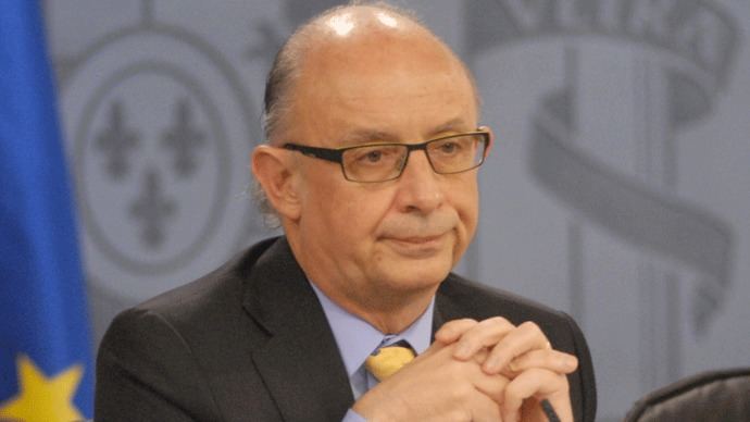 Maroto y De Guindos salen en auxilio de Montoro tras la denuncia de Aznar