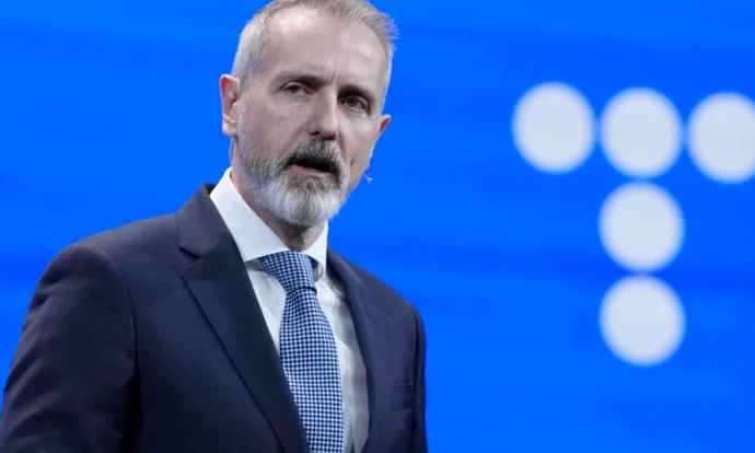 Murtra hace una enmienda global a las etapas de Pallete y Alierta en Telefónica