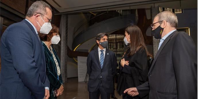 La Reina Doña Letizia; José María Álvarez-Pallete, presidente de Telefónica; César Alierta, presidente de Fundación Telefónica; Eduardo Navarro, director de Estrategia y Asuntos Públicos de Telefónica; Carmen Morenés, directora general de Fundación Telefónica.