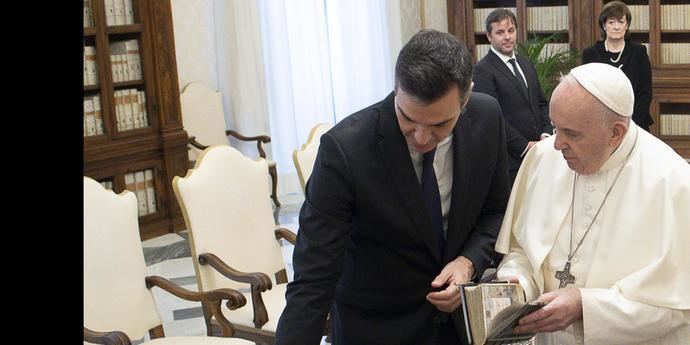 Pedro Sánchez con el Papa Francisco I.