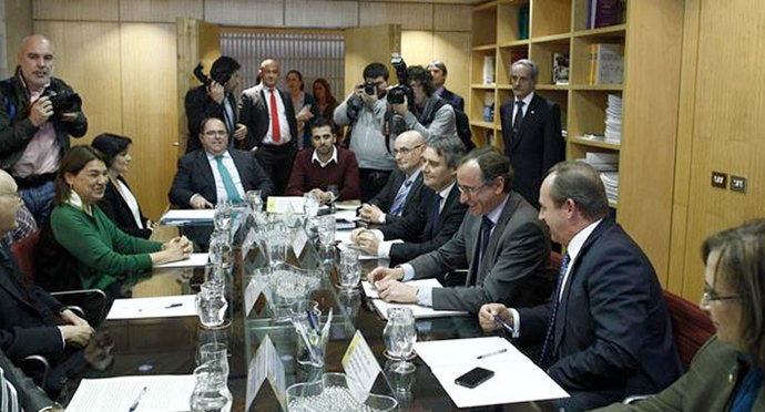Sanidad y comunidades, reunión para abordar el plan de la hepatitis C