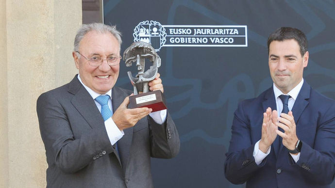 Sánchez, acorralado por Puigdemont y ahora por el PNV