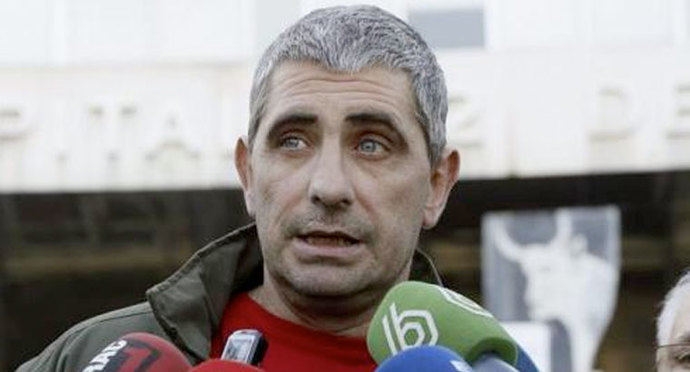 Afectados hepatitis C posponen unos días su querella contra Mato