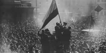 Proclamación de la II República en la Puerta del Sol de Madrid.