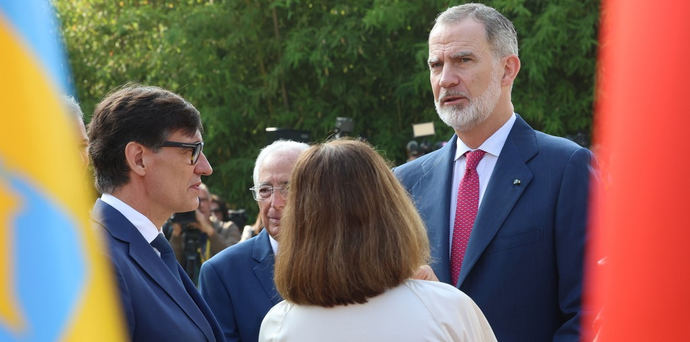 El disparate de llevar a Felipe VI a un combate de boxeo
