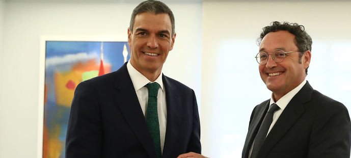 La cacería del Fiscal General centra todos los disparos de la derecha