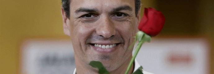 Sánchez, puño y rosa para el Congreso Federal