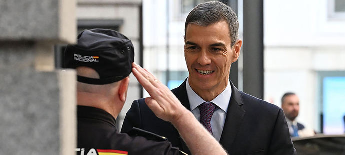 Europa se divierte con España mientras se reparte 500.000 millones de euros