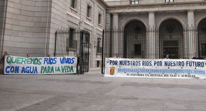 Plataformas en defensa del Tajo rechazan el trasvase ante el Ministerio