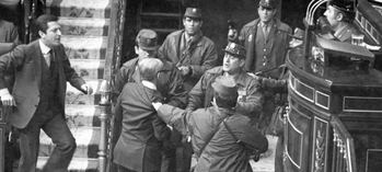 23F: memoria personal de una larga, tensa y sospechosa noche que debe salir a la luz