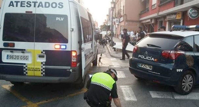 Un muerto y 16 heridos al colisionar una moto con la terraza de un bar