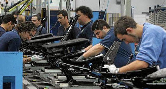 Envejecimiento laboral': Solo 5 de cada 100 trabajadores tiene menos de 25 años