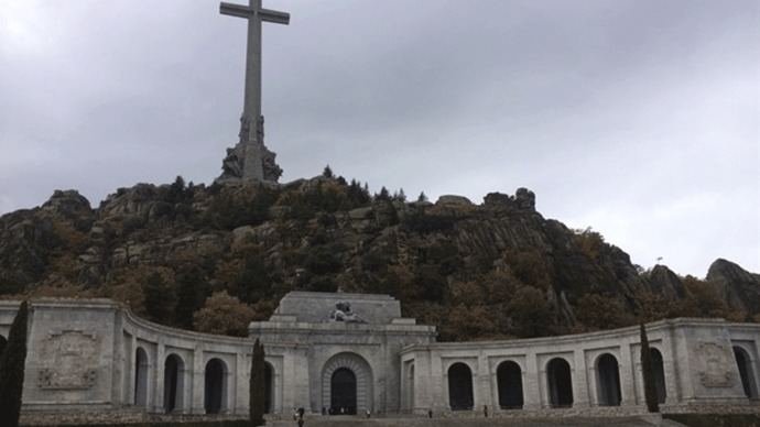 Nietos de víctimas del franquismo reclaman sus exhumaciones en la ONU