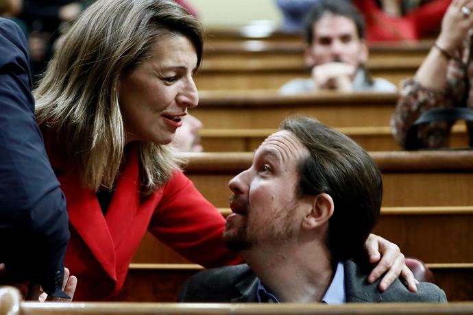 Yolanda Díaz y Pablo iglesias en el Congreso de los Diputados.